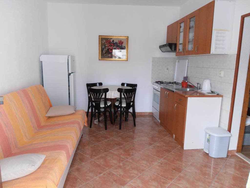 Apartment Perovic Baška Voda Екстериор снимка