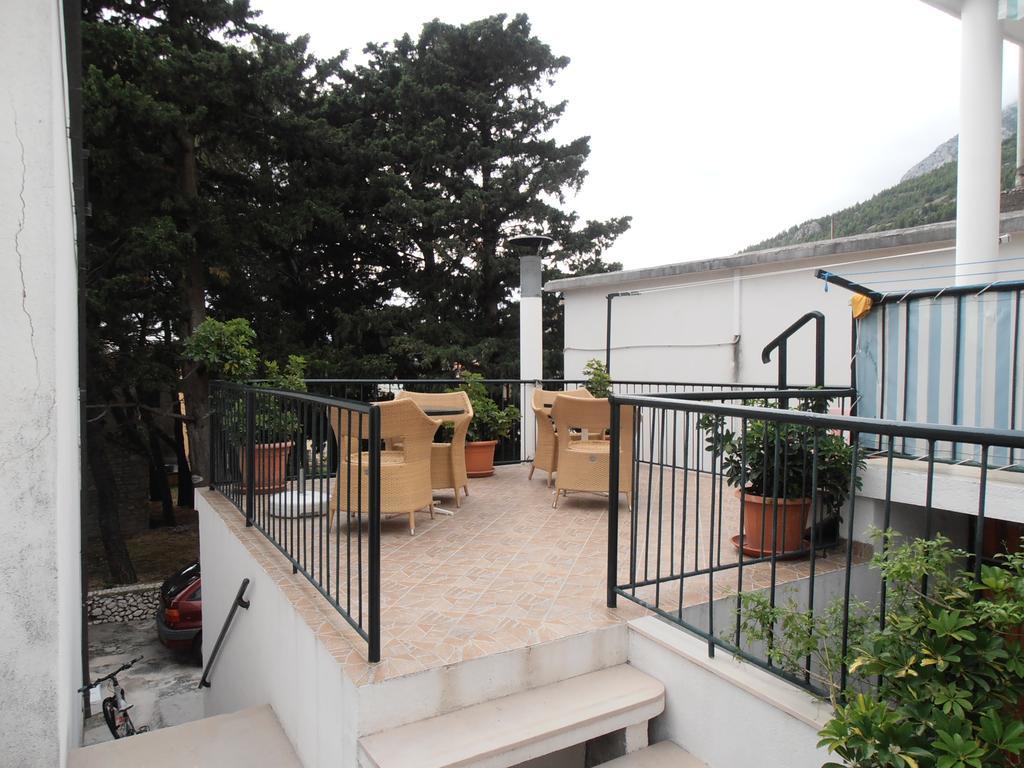 Apartment Perovic Baška Voda Екстериор снимка