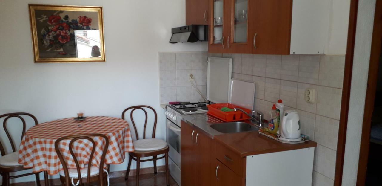 Apartment Perovic Baška Voda Екстериор снимка