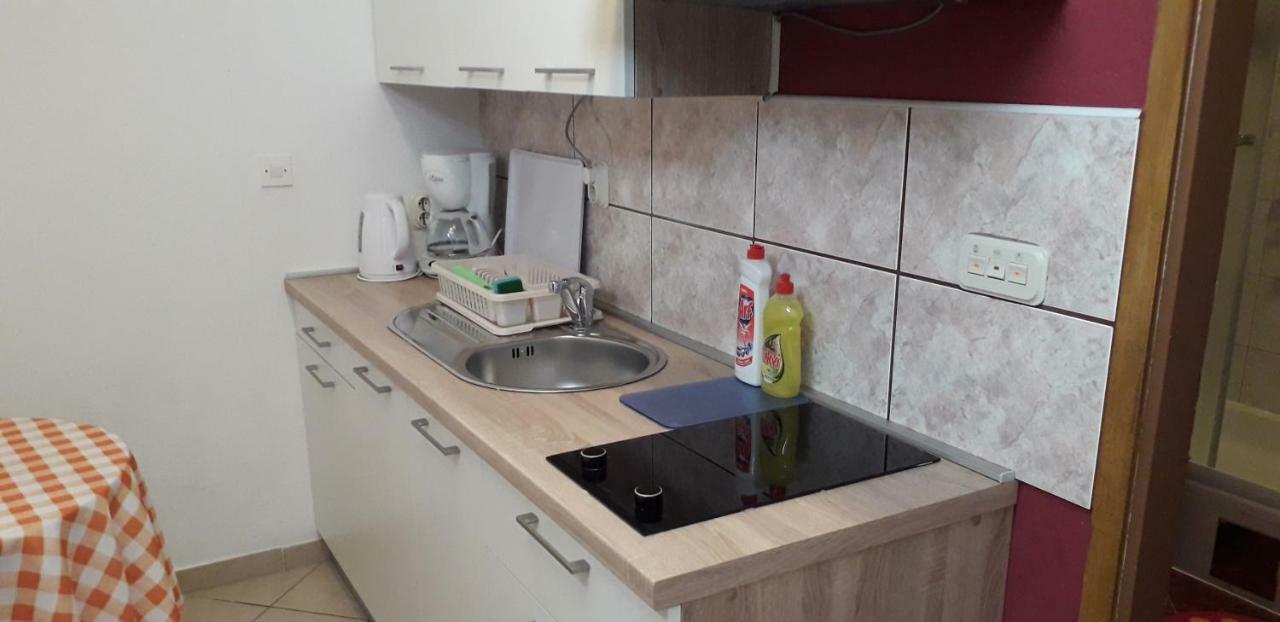 Apartment Perovic Baška Voda Стая снимка