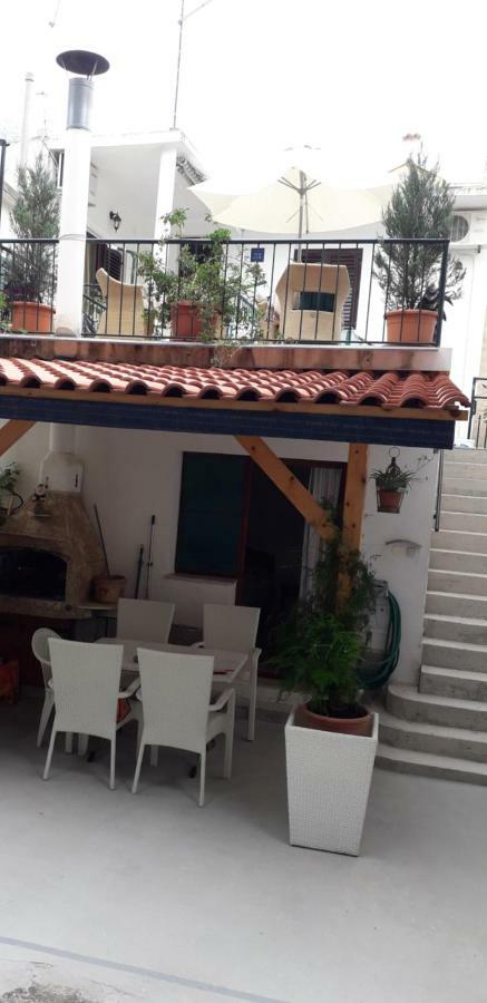 Apartment Perovic Baška Voda Екстериор снимка